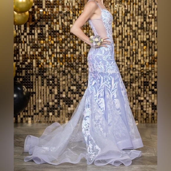 Prom Dress / Ellie Wilde / Periwinkle-Opal